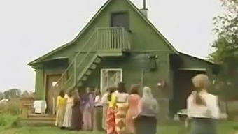 Beleza Russa Vintage Em Ação