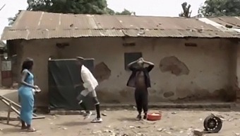 Stor Pik Afrikansk Mand Knepper Hvid Pige I Hd-Video