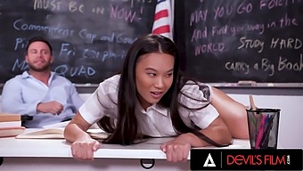 Horny Asian Coed Gets Pounded By Her Teacher'S Big Cock In A Dorm Room