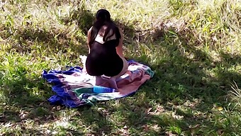 Dövmeli Bebek Hd'De Amını Ve Götünü Genişletiyor