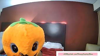 Honey'S Costume Room -- Mr. Pumpkin And The Princess In Part 1