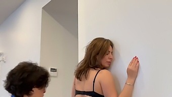 Alina Angel Élvezi A Vad Utazást Egy Nagy Fasszal Egy Lakás Bérlésben
