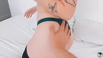 Hd-Video Af Charli O, Der Tager På Sig En Massiv Pik