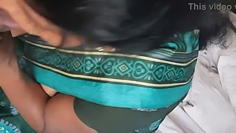 Minha Empregada Sridevi Recebe Prazer Oral Depois De Uma Longa Espera.