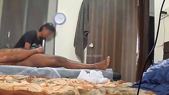 Tillfredsställande Massage Leder Till Ultimat Njutning