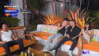 Tatiana Alvarez Và Max Betancur Trong Một Cảnh Nóng Bỏng Với Tư Thế Cưỡi Ngựa.